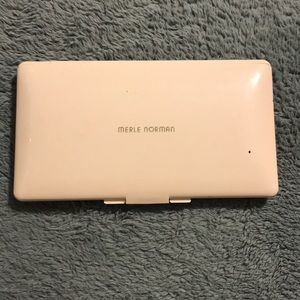 Merle Norman eyeshadow palate